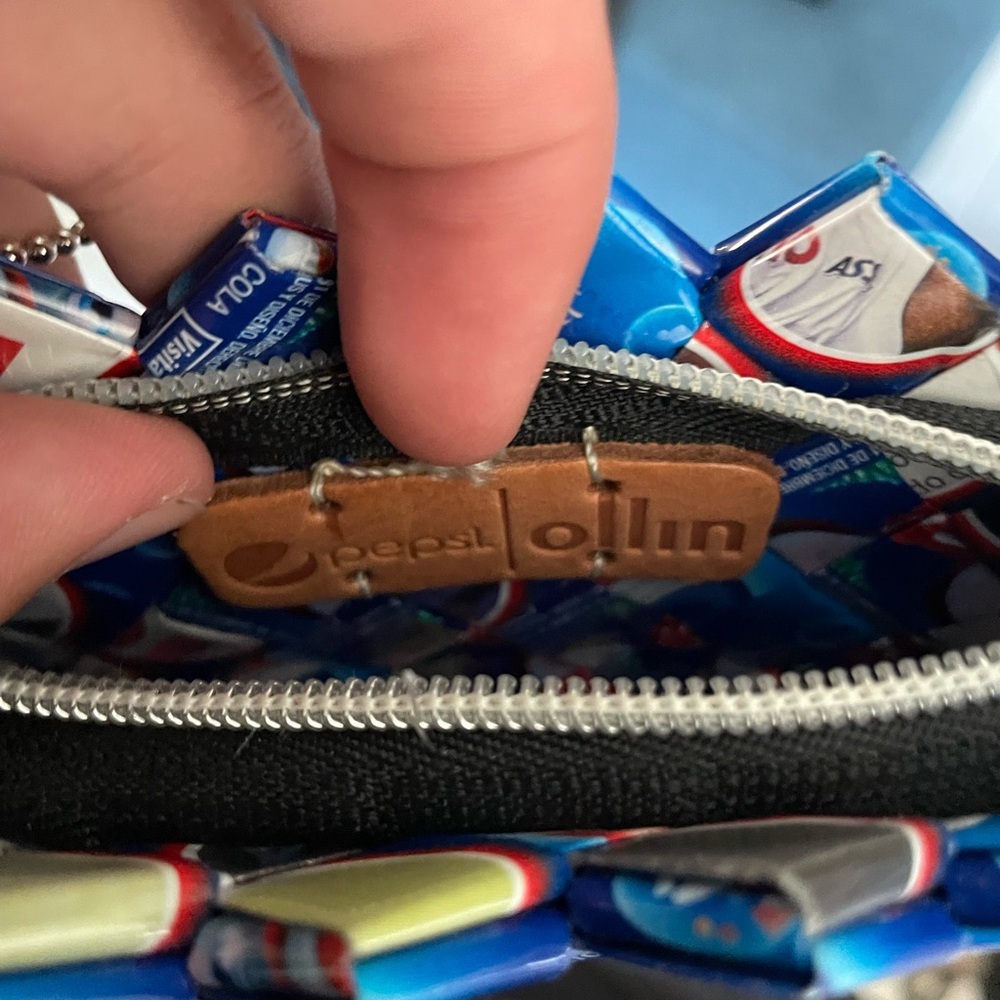 Pepsi Branded NAHUI OLLIN Candy Wrapper Coin Purse Red White Blue - Picture 3 of 3